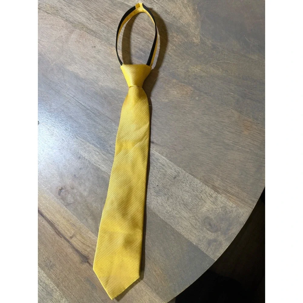 Nautica Boys Zipper Necktie 100% Silk Ribbed Yellow One Size